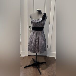 Speechless One Shoulder Dress in Gray and Black